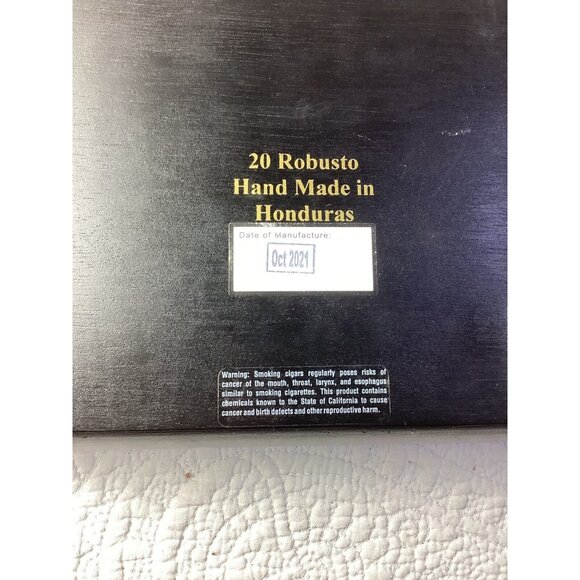 Rocky Patel Vintage Series 2003 Aged 8 Years Cigar Box Black Wooden - Picture 4 of 6